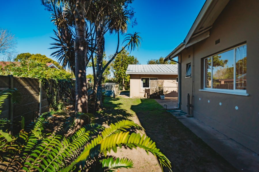 4 Bedroom Property for Sale in Heather Park Western Cape